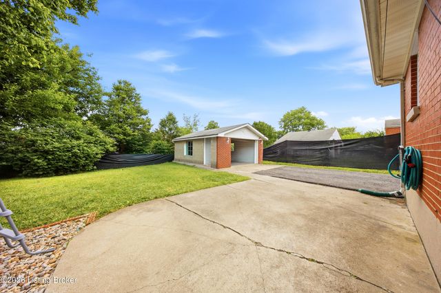 1623 Linda Way, Louisville, KY 40216