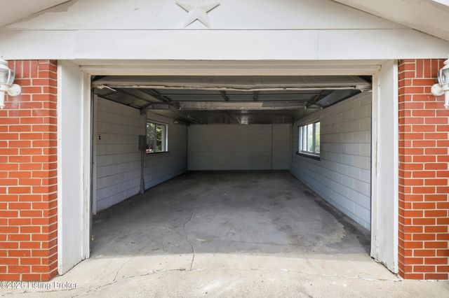 1623 Linda Way, Louisville, KY 40216