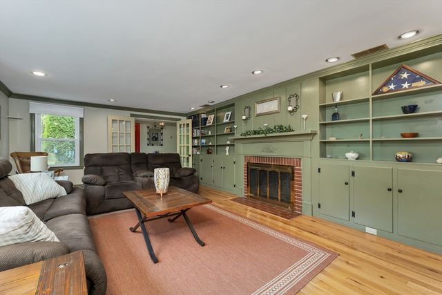 1189 Broadway, Haverhill, MA 01832