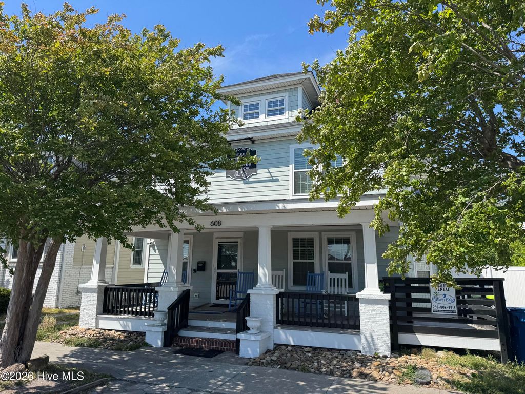 608 Arendell Street, Morehead City, NC 28557