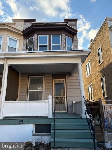 8 N LOCUST ST, Coal Township, PA 17866