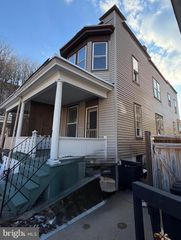 8 N LOCUST ST, Coal Township, PA 17866