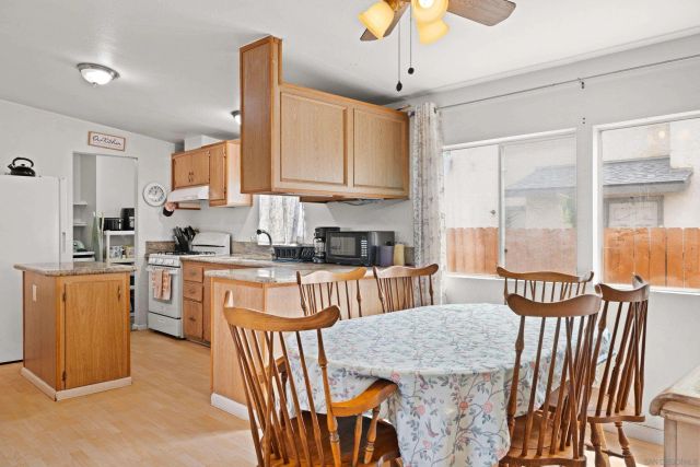 9156 Winter Gardens Blvd, Lakeside, CA 92040