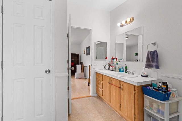9156 Winter Gardens Blvd, Lakeside, CA 92040