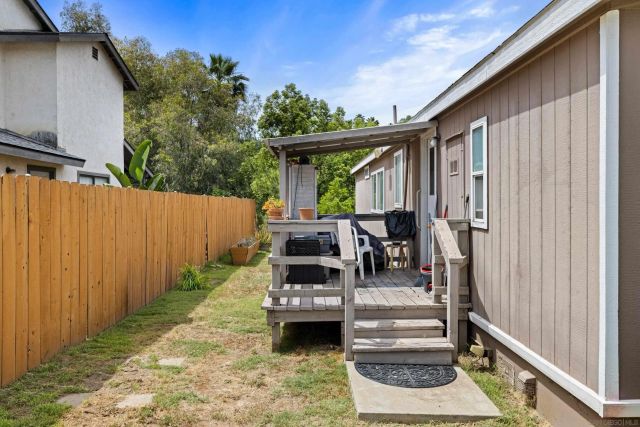 9156 Winter Gardens Blvd, Lakeside, CA 92040