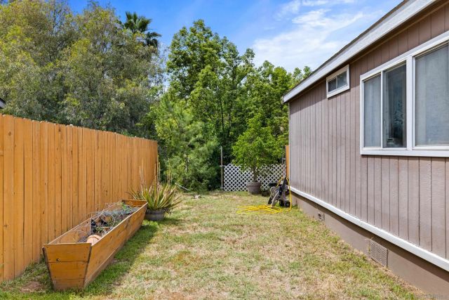 9156 Winter Gardens Blvd, Lakeside, CA 92040