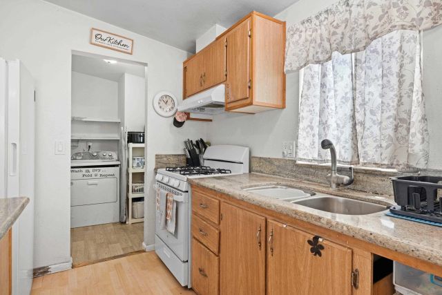 9156 Winter Gardens Blvd, Lakeside, CA 92040