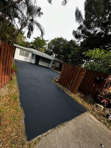 1660 SW 28th Avenue, Fort Lauderdale, FL 33312