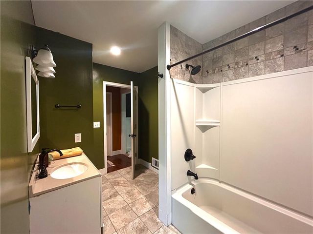 1950 Old Lost Mountain Road, Powder Springs, GA 30127