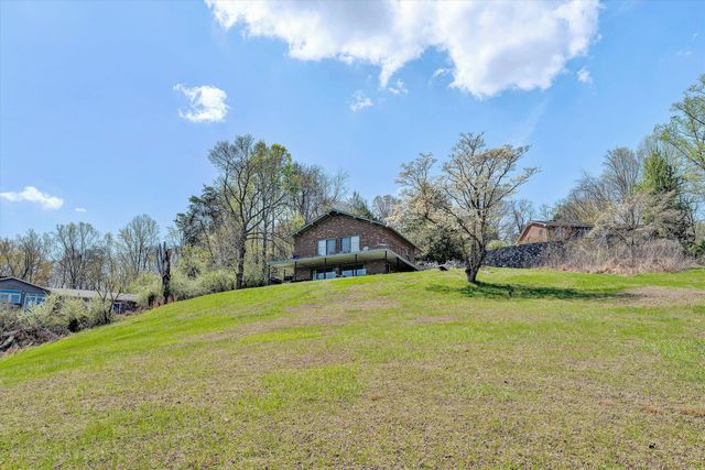 1351 Ellis RD, Hardy, VA 24101