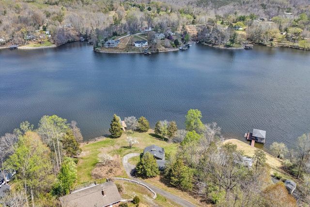 1351 Ellis RD, Hardy, VA 24101