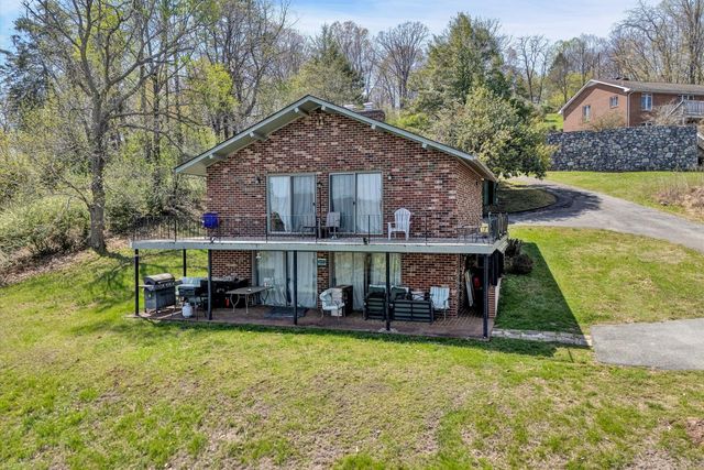 1351 Ellis RD, Hardy, VA 24101