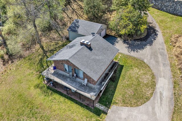 1351 Ellis RD, Hardy, VA 24101