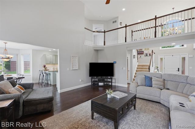 26796 Arcadia Drive, Flat Rock, MI 48134