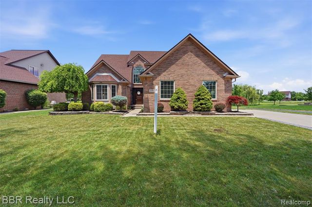 26796 Arcadia Drive, Flat Rock, MI 48134