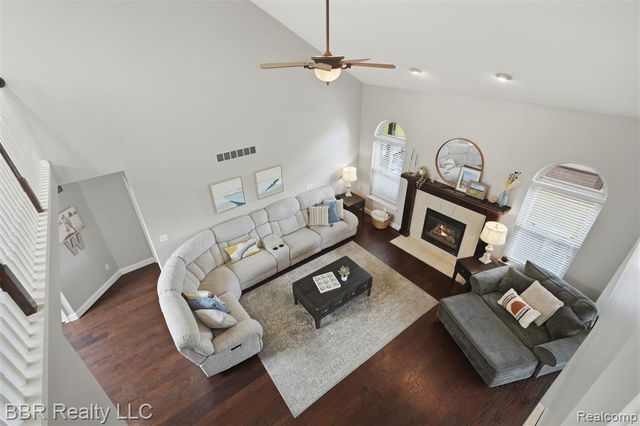 26796 Arcadia Drive, Flat Rock, MI 48134