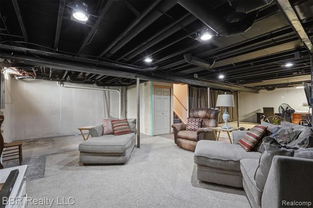 26796 Arcadia Drive, Flat Rock, MI 48134