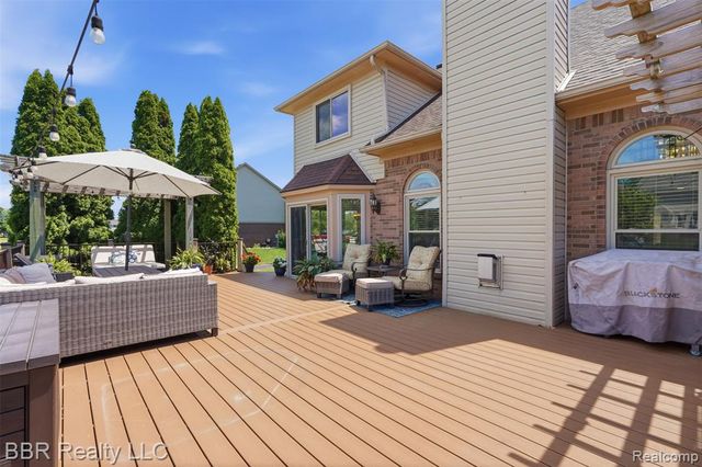 26796 Arcadia Drive, Flat Rock, MI 48134