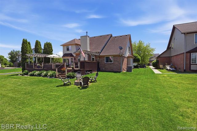 26796 Arcadia Drive, Flat Rock, MI 48134