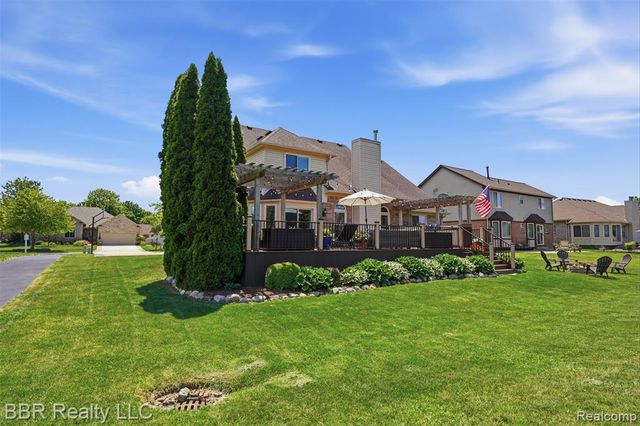 26796 Arcadia Drive, Flat Rock, MI 48134