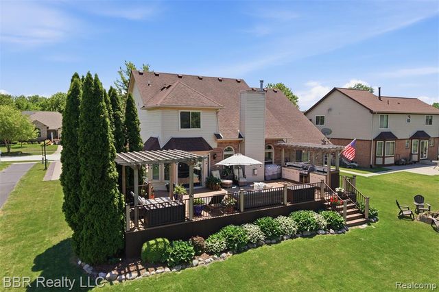 26796 Arcadia Drive, Flat Rock, MI 48134
