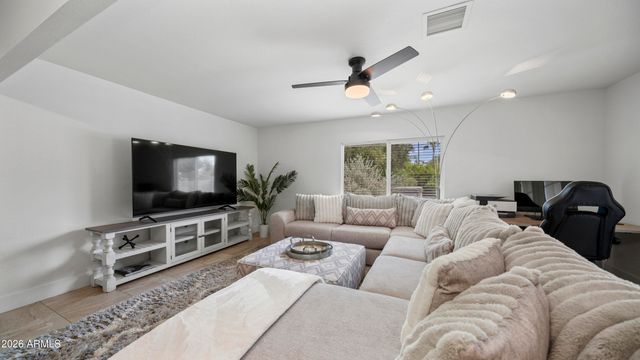 11031 S BANNOCK Street, Phoenix, AZ 85044