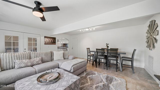 11031 S BANNOCK Street, Phoenix, AZ 85044