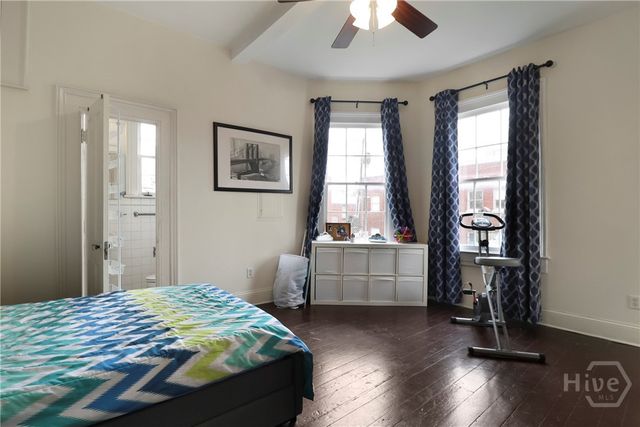 24 E Jones Street, Savannah, GA 31401