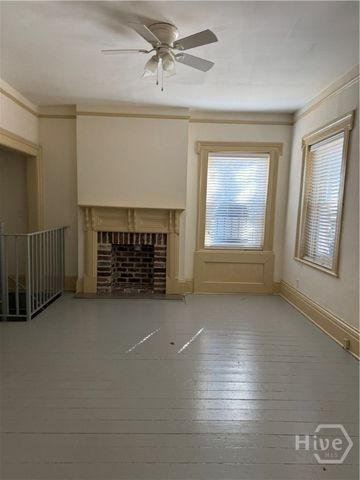 24 E Jones Street, Savannah, GA 31401