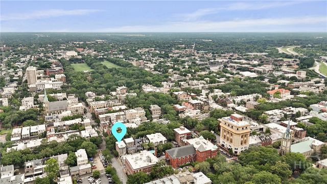 24 E Jones Street, Savannah, GA 31401