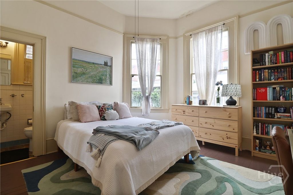 Image 25 of property listing at 24 E Jones Street, Savannah, GA 31401