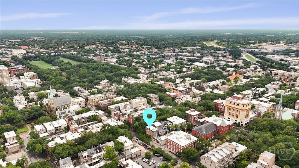 Image 52 of property listing at 24 E Jones Street, Savannah, GA 31401