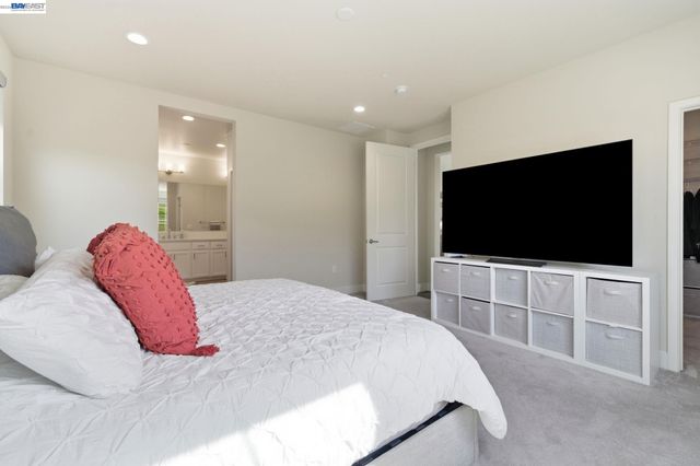 5444 Gray Pine Way, Antioch, CA 94531