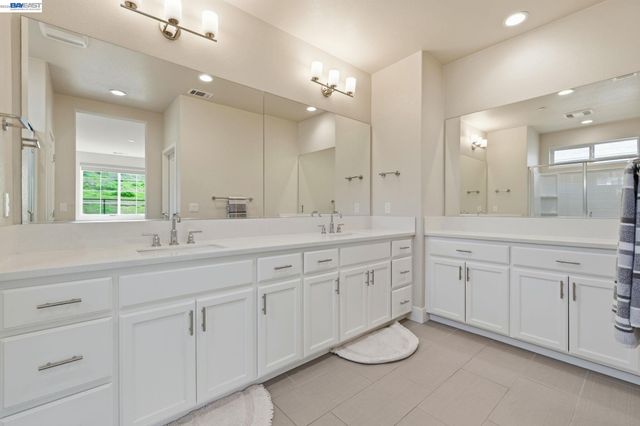 5444 Gray Pine Way, Antioch, CA 94531