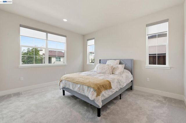 5444 Gray Pine Way, Antioch, CA 94531