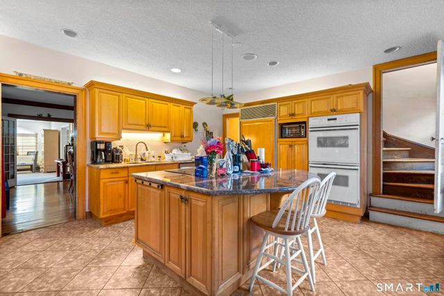34 Scarborough Street, Hartford, CT 06105