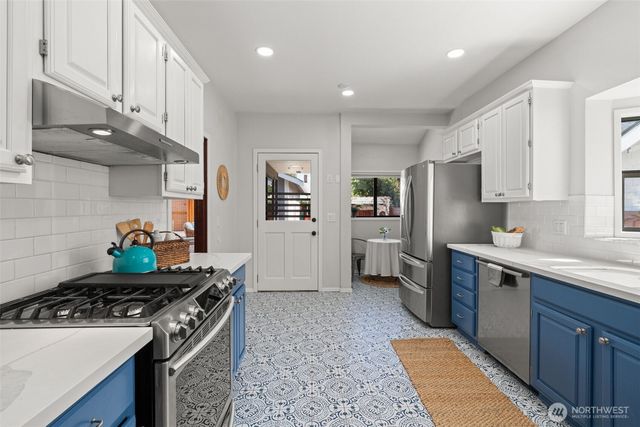 1021 N Anderson Street, Tacoma, WA 98406