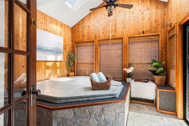 1021 N Anderson Street, Tacoma, WA 98406