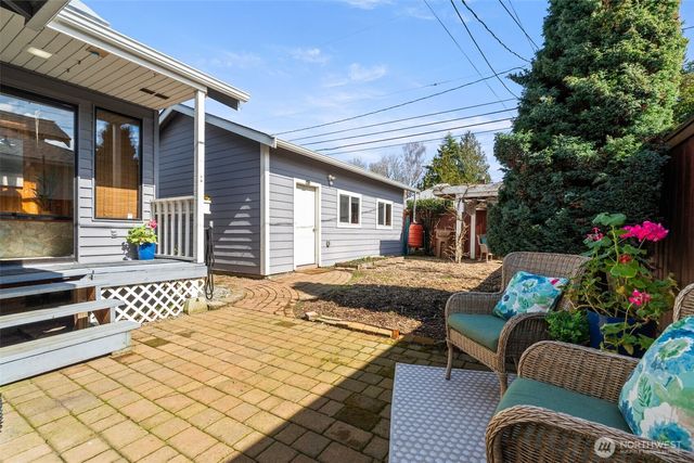 1021 N Anderson Street, Tacoma, WA 98406