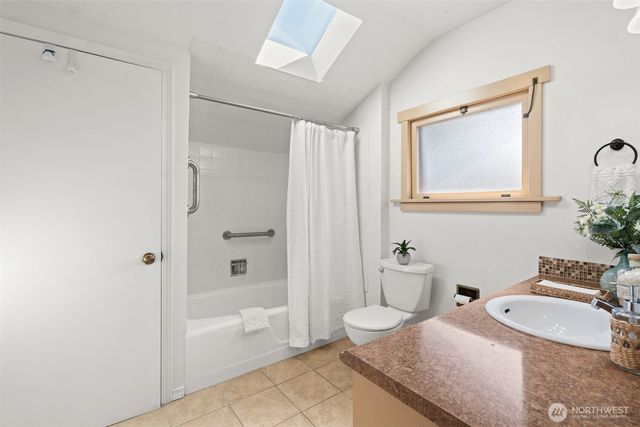 1021 N Anderson Street, Tacoma, WA 98406