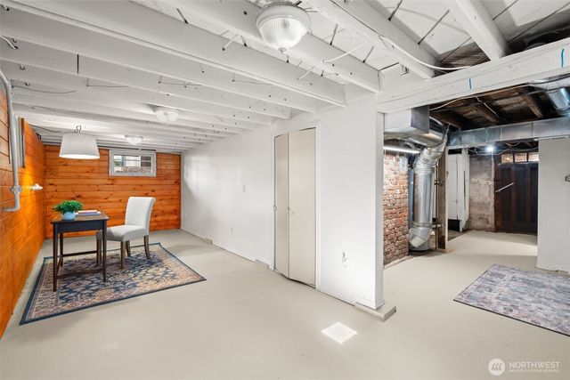 1021 N Anderson Street, Tacoma, WA 98406