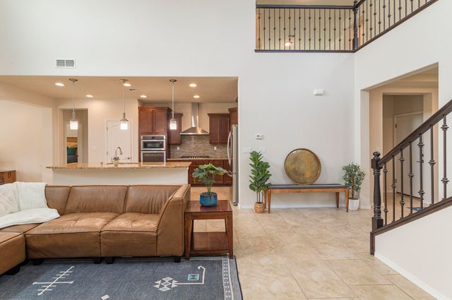 2829 Delicias Road SE, Rio Rancho, NM 87124