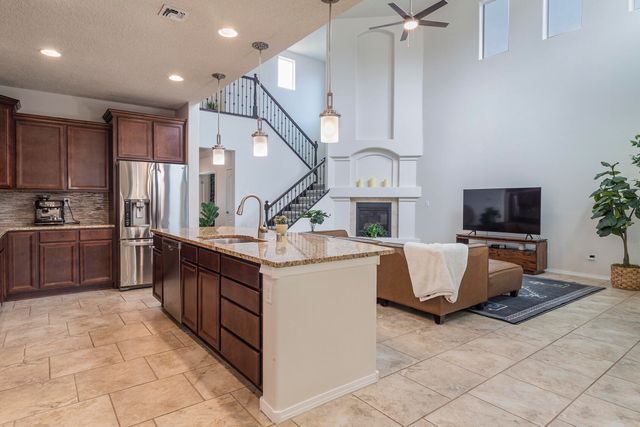 2829 Delicias Road SE, Rio Rancho, NM 87124