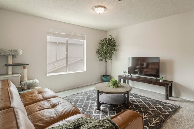 2829 Delicias Road SE, Rio Rancho, NM 87124