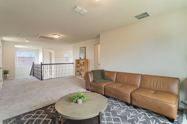 2829 Delicias Road SE, Rio Rancho, NM 87124