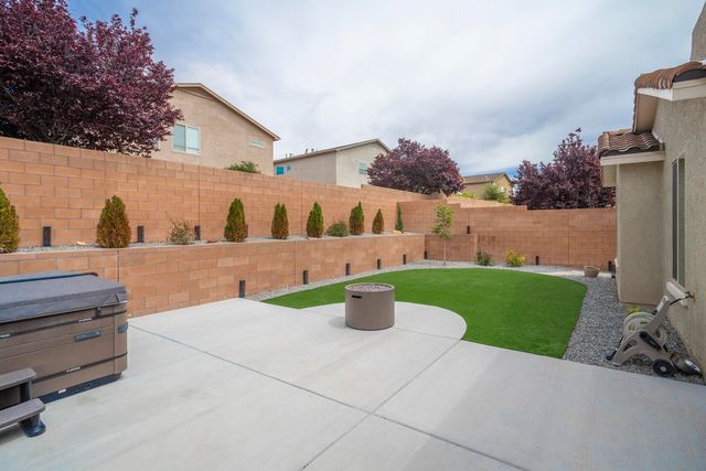 2829 Delicias Road SE, Rio Rancho, NM 87124