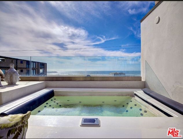 15 Reef Street, Marina Del Rey, CA 90292