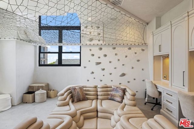 15 Reef Street, Marina Del Rey, CA 90292