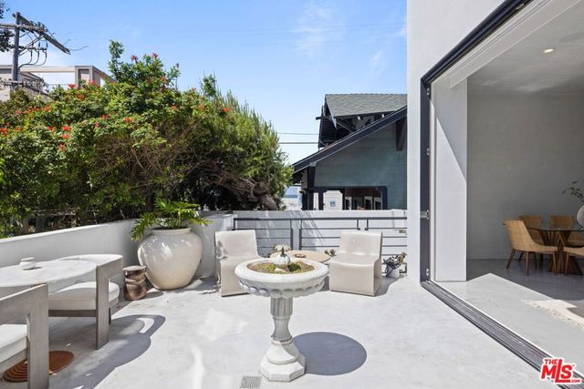 15 Reef Street, Marina Del Rey, CA 90292