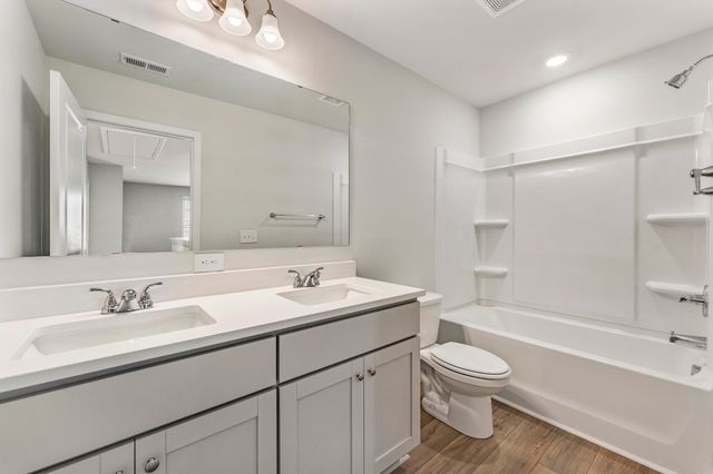 111 Old Creek Court, Goose Creek, SC 29445